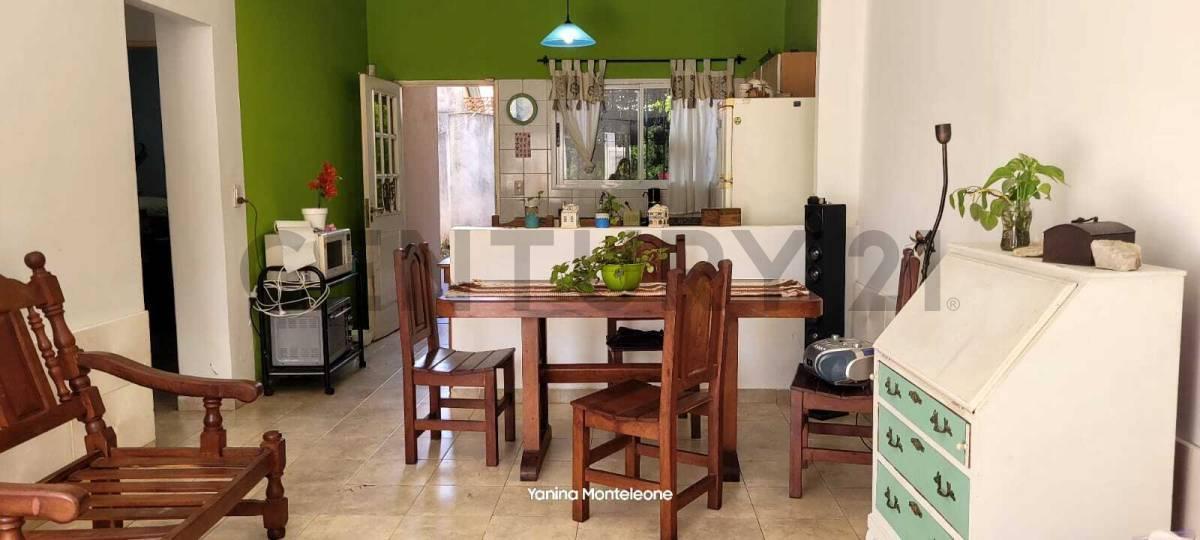 Foto de VENTA CASA MUNRO EXCELENTE ZONA RESIDENCIAL 3 AMB, imagen 1