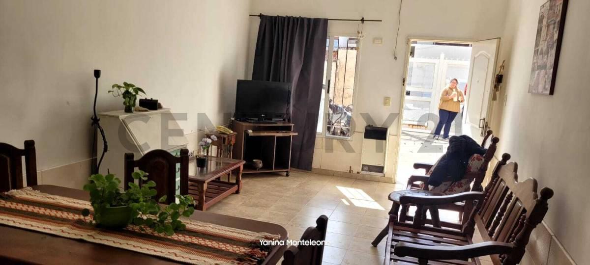 Foto de VENTA CASA MUNRO EXCELENTE ZONA RESIDENCIAL 3 AMB, imagen 2