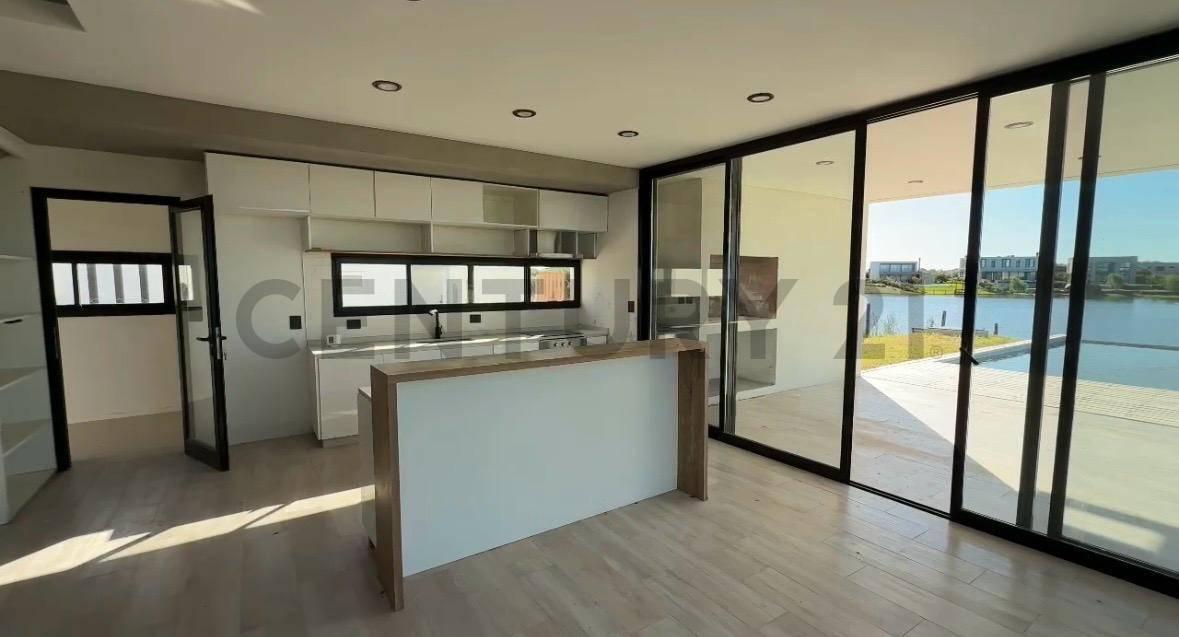 Foto de CASA EN VENTA EN BARRIO PRIVADO SAN SEBASTIAN, imagen 4