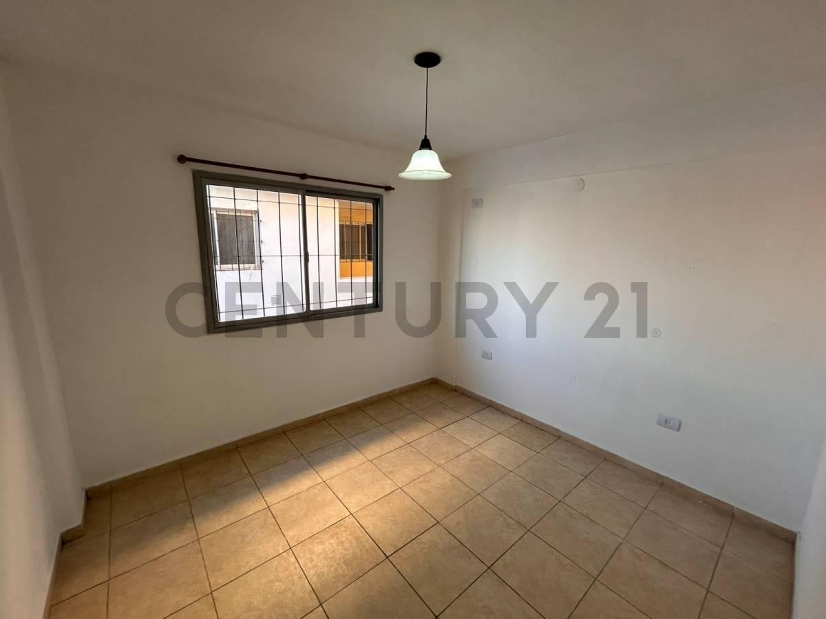 Foto de VENTA DEPARTAMENTO C/FINANCIACION 2 AMBIENTES EN ISIDRO CASANOVA, imagen 3