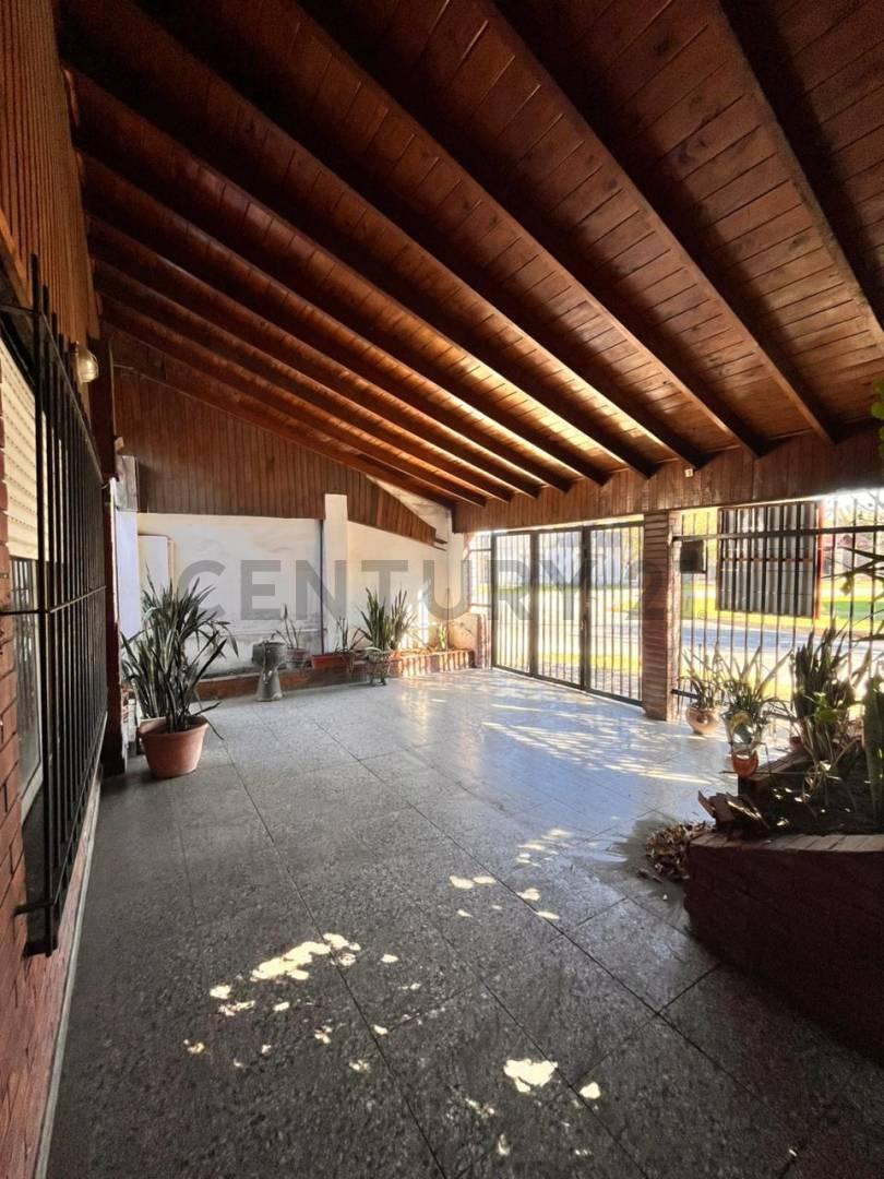 Foto de CASA EN VENTA 5 AMBIENTES | LOTE PROPIO ITUZAINGÓ NORTE, imagen 4