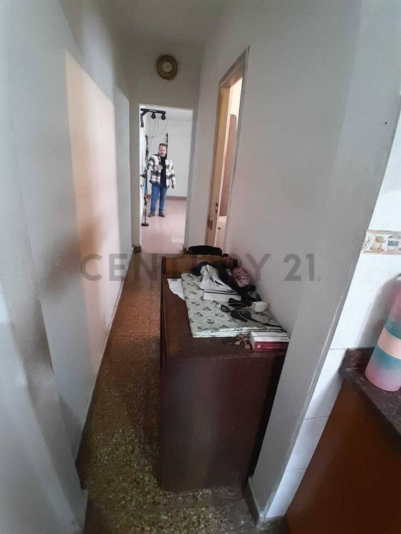 Foto de VENTA DE CASA DE 4 AMBIENTES | GRAL. SAN MARTIN, imagen 5