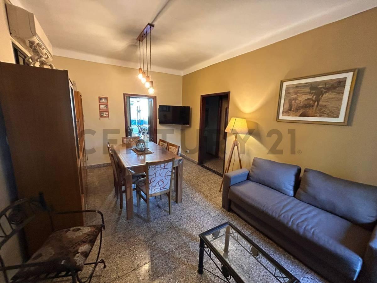 Foto de VENTA CASA EN BLOQUE 5 AMBIENTES VILLA SARMIENTO MORON, imagen 3