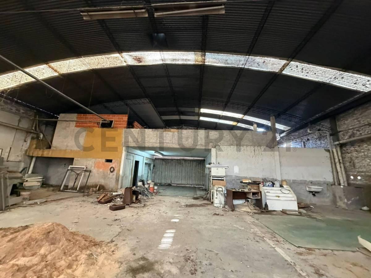 Foto de Galpón venta Tapiales 1300 mts2, imagen 4