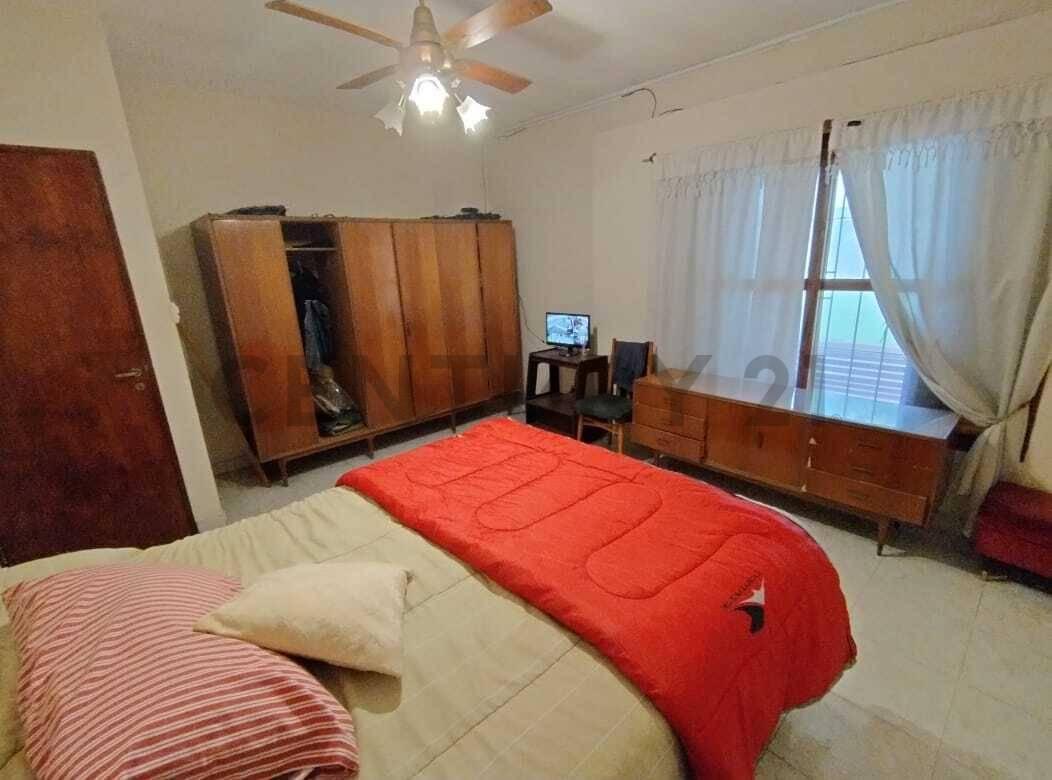 Foto de Casa 5 ambientes con quincho y parrilla - Suipacha 246, Bosques, imagen 2