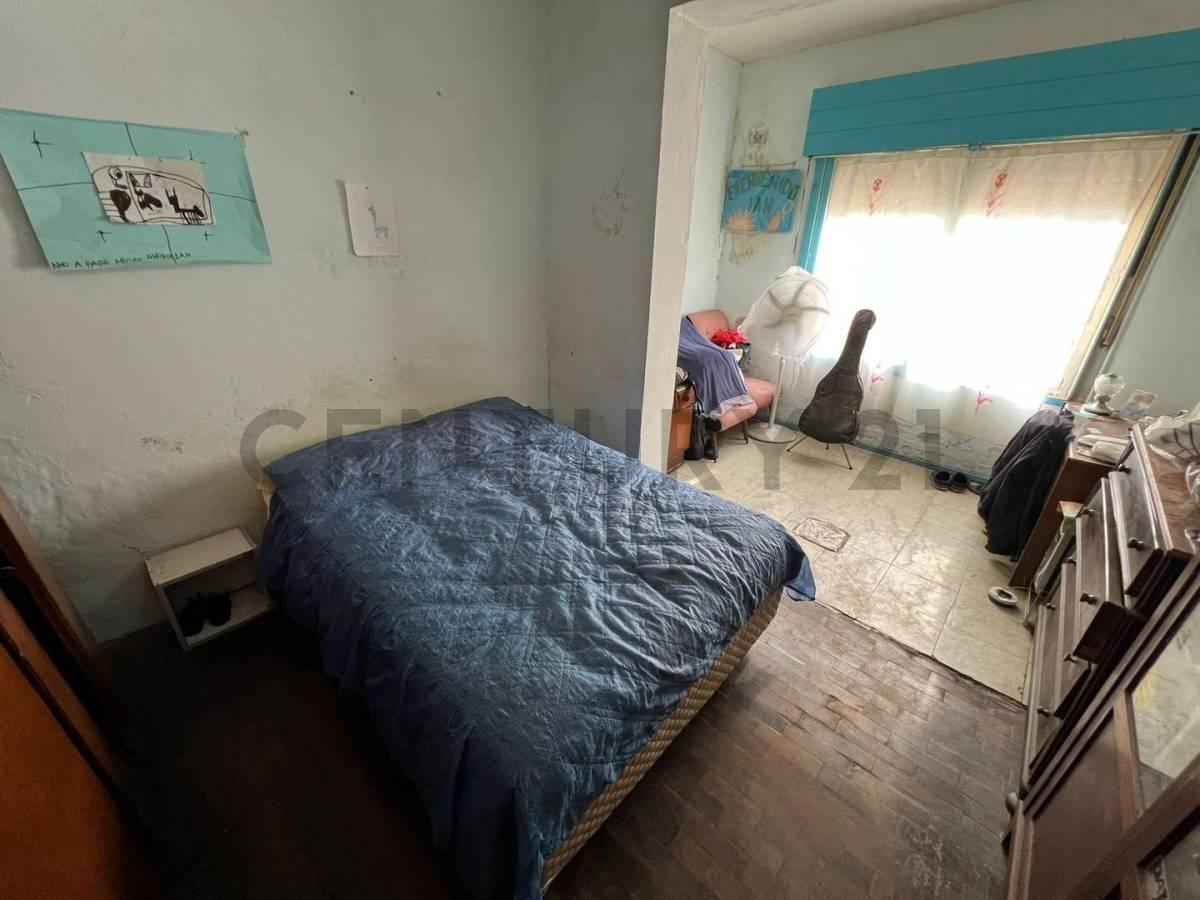 Foto de VENTA EN BLOQUE CASA DE 4 AMBIENTES Y DEPTO MONOAMBIENTE CASTELAR SUR, imagen 5