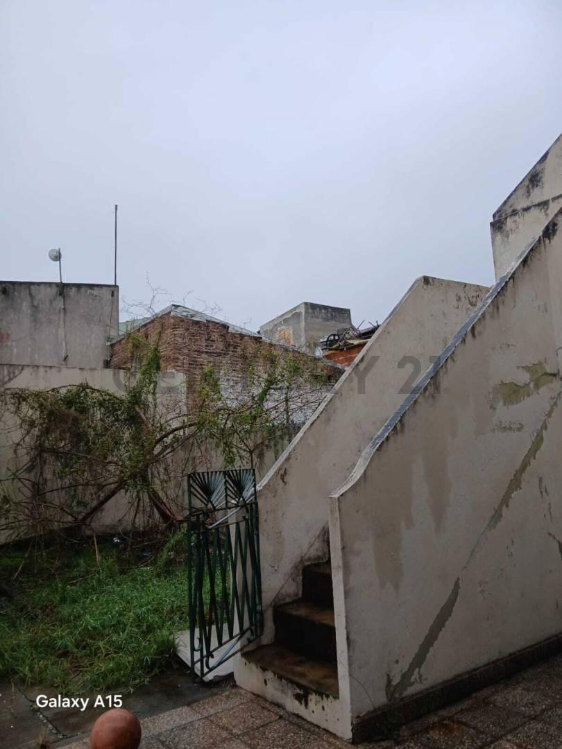 Foto de Casa antigua a reciclar con gran potencial — Villa Ballester, imagen 2
