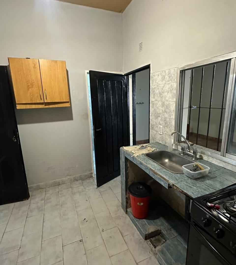Foto de Casa con local en venta en ituzaingo, imagen 5