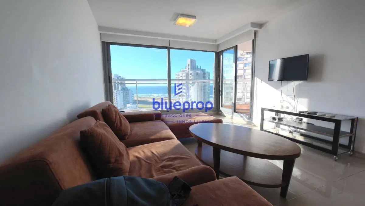 Venta en la Brava: 2 dormitorios en suite a pasos de la playa y con acceso rápido a toda la ciudad. 3