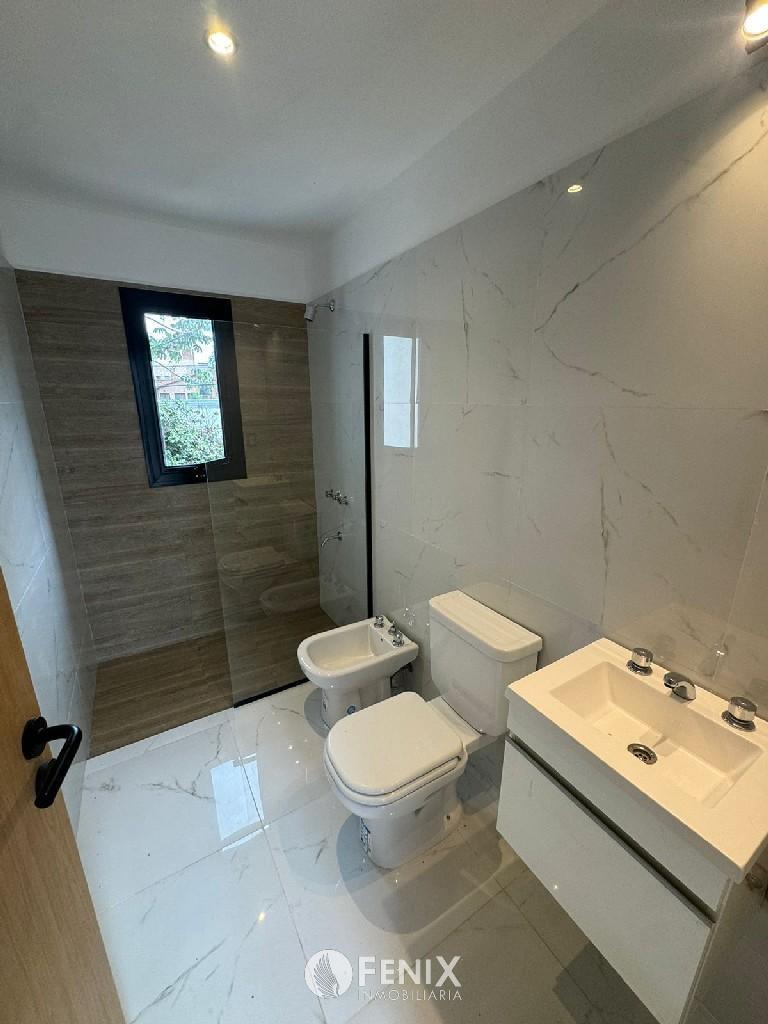 Foto de CF1179 - DUPLEX EN VENTA - 3 DORMITORIOS - AV. COSTANERA Y AV. MAIPÚ, imagen 3