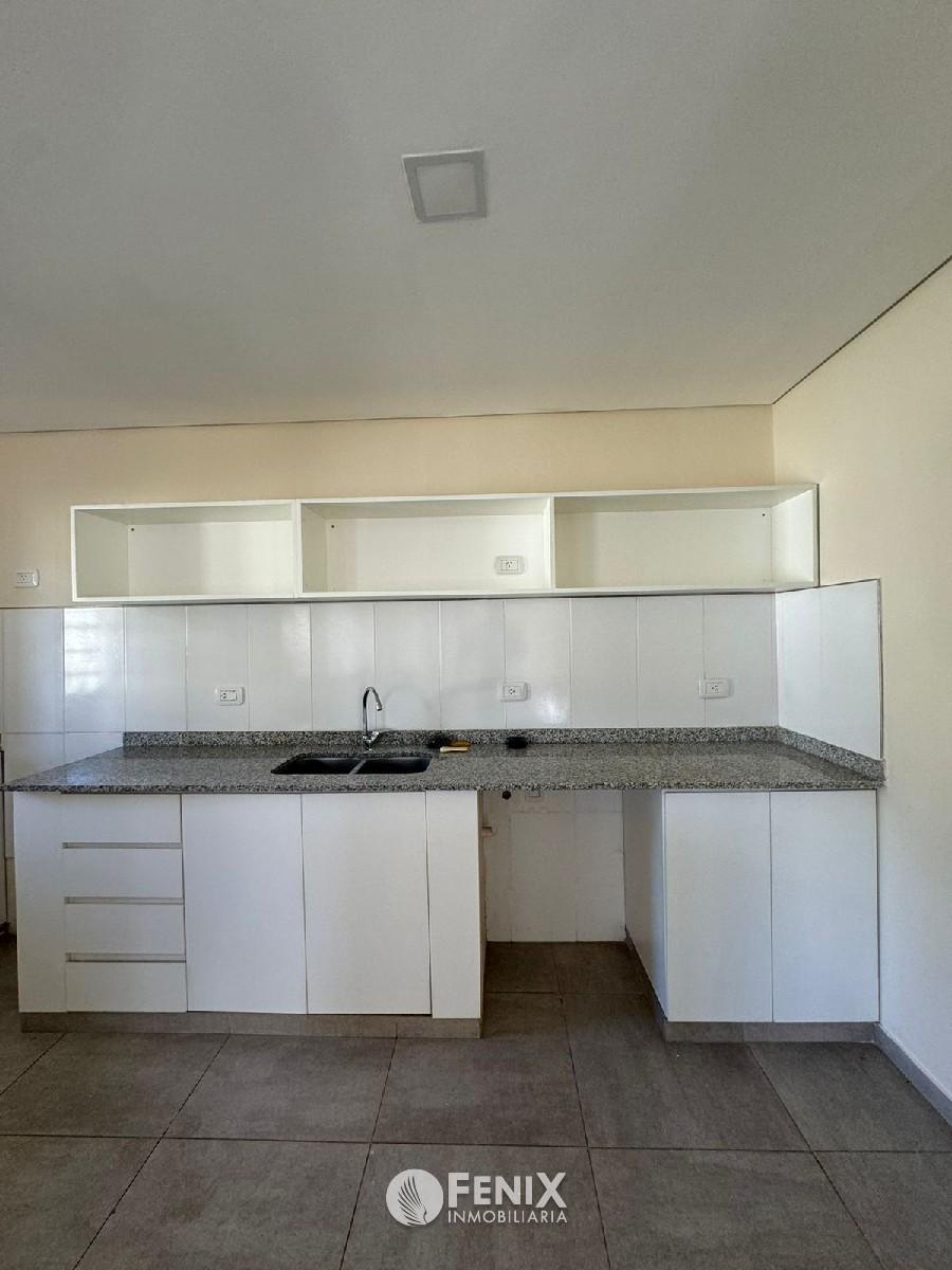 Foto de CF1196 - CASA EN VENTA Z/ AV. CABO DE HORNOS Y AV. COCOMAROLA, imagen 4