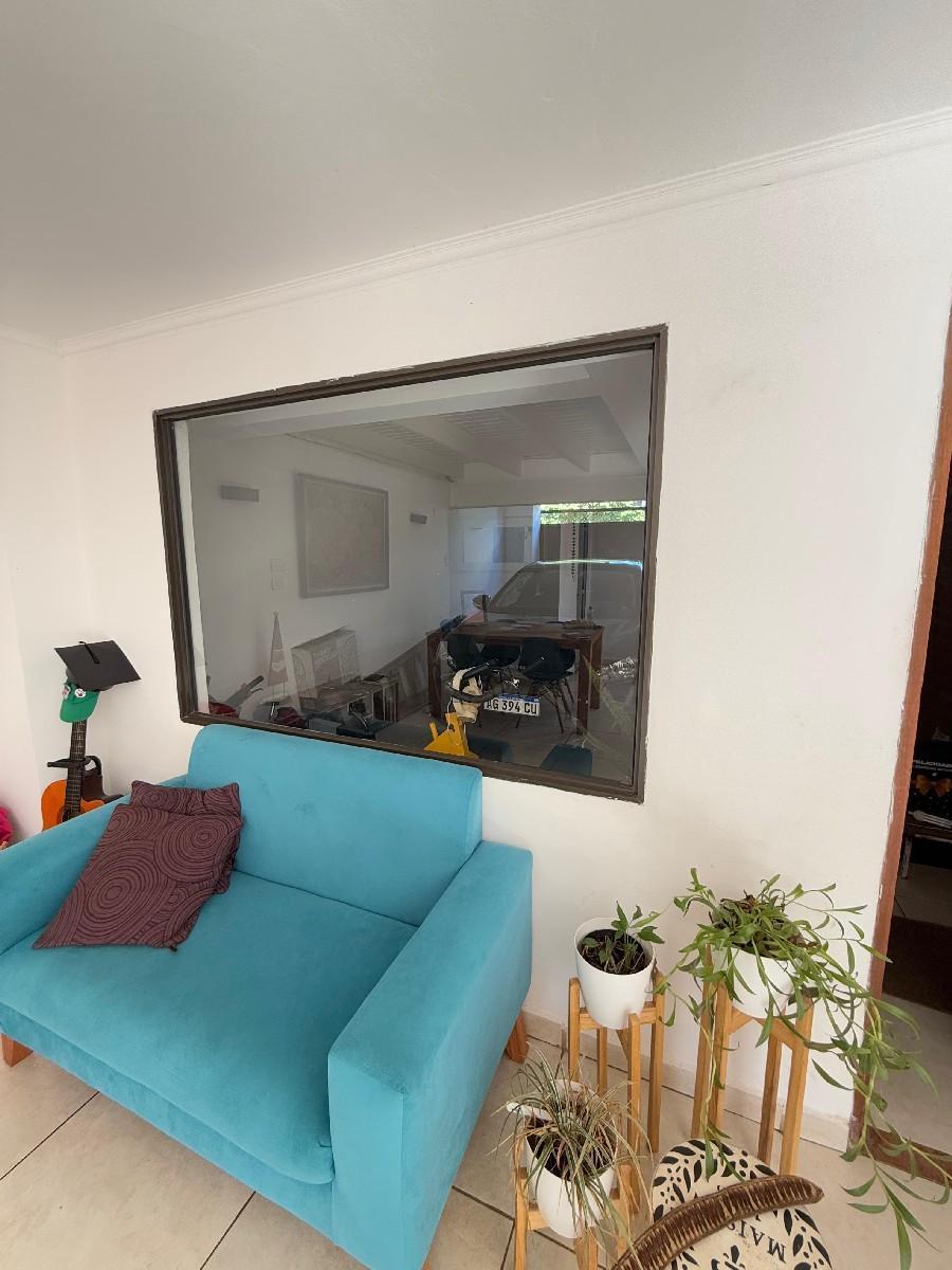 Foto de CF1200 - CASA EN VENTA Z/ AV. RADEMACHER Y CMTE. ESPORA, imagen 3