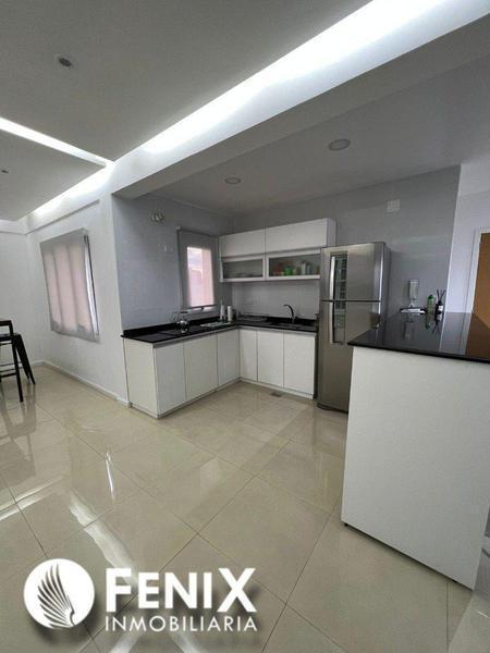 Foto de DF552 - DEPARTAMENTO EN VENTA Z/ AV. ROQUE SAENZ PEÑA Y CALLE SALTA, imagen 2