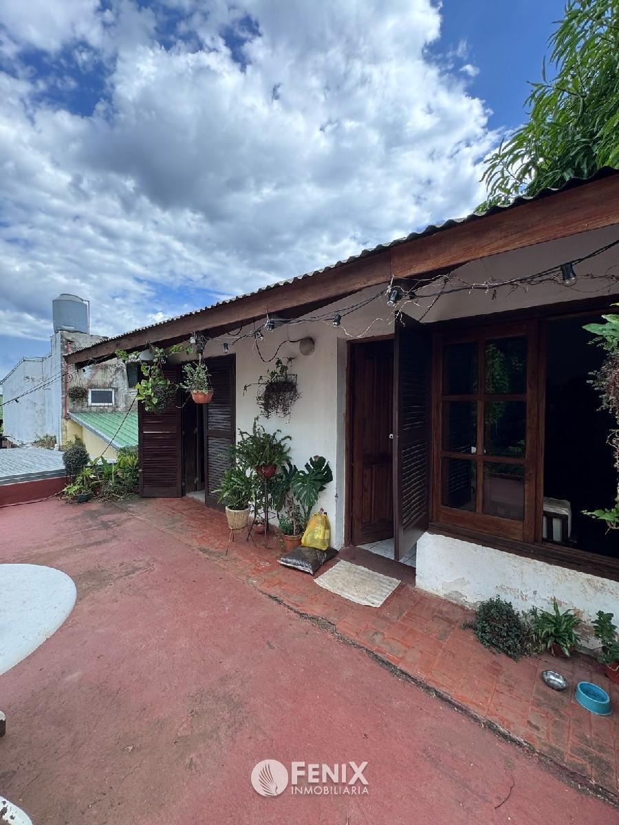 CF1213 - CASA EN VENTA - ANTONIO DE LLAMAS Y AV. LAVALLE - B° ROCAMORA