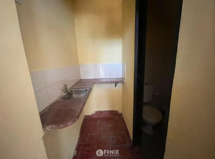 LCF A173 - CONSULTORIOS EN ALQUILER - ZONA CENTRO 5