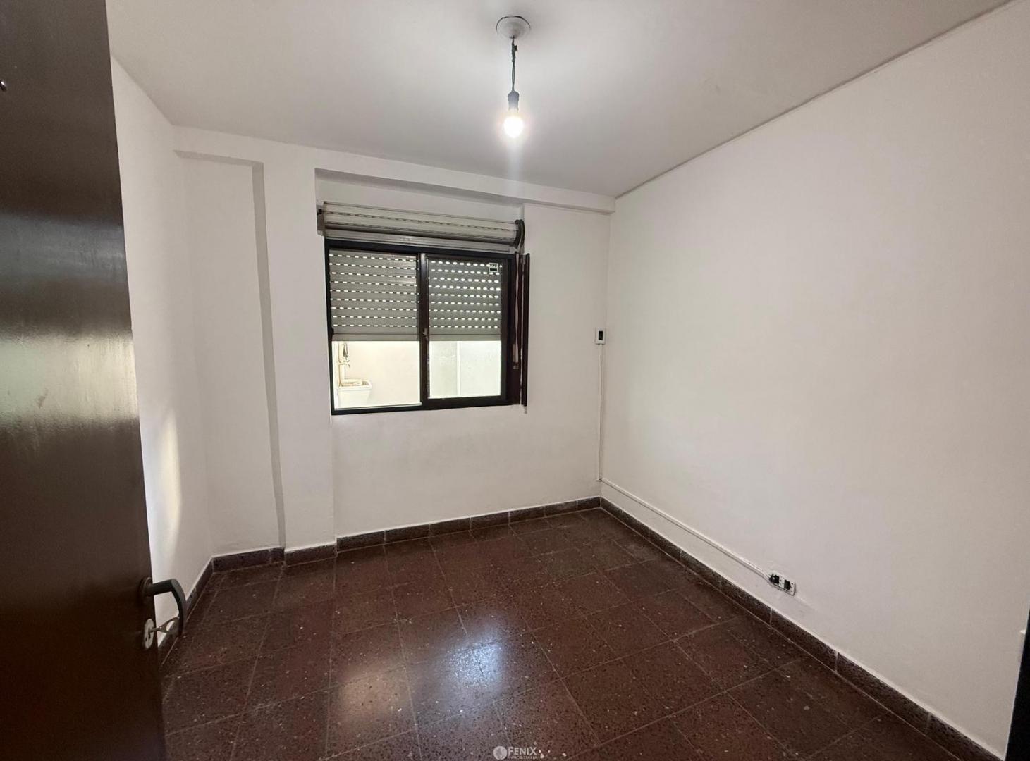 Foto de DF915 - DEPARTAMENTO EN VENTA - 1 DORMITORIO - AV. LÓPEZ Y PLANES CASI, imagen 3