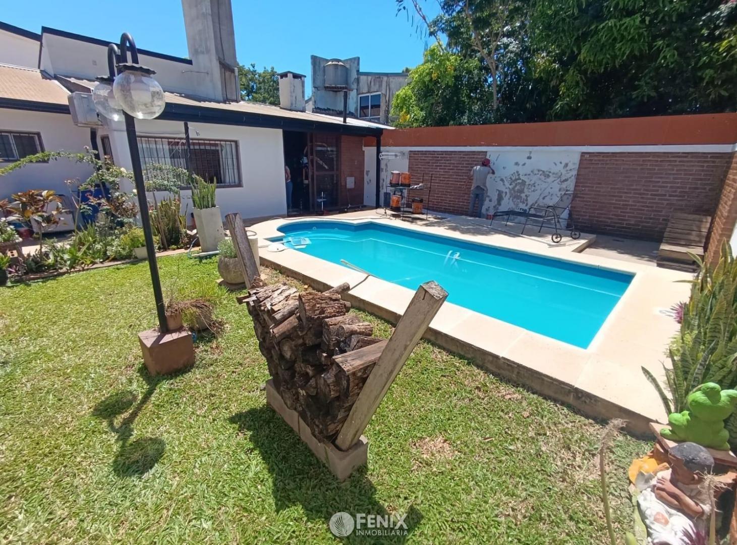 CF1348 - CASA CON PILETA Y QUINCHO - 2 DORMITORIOS - AV. JAURETCHE Y AV. 200