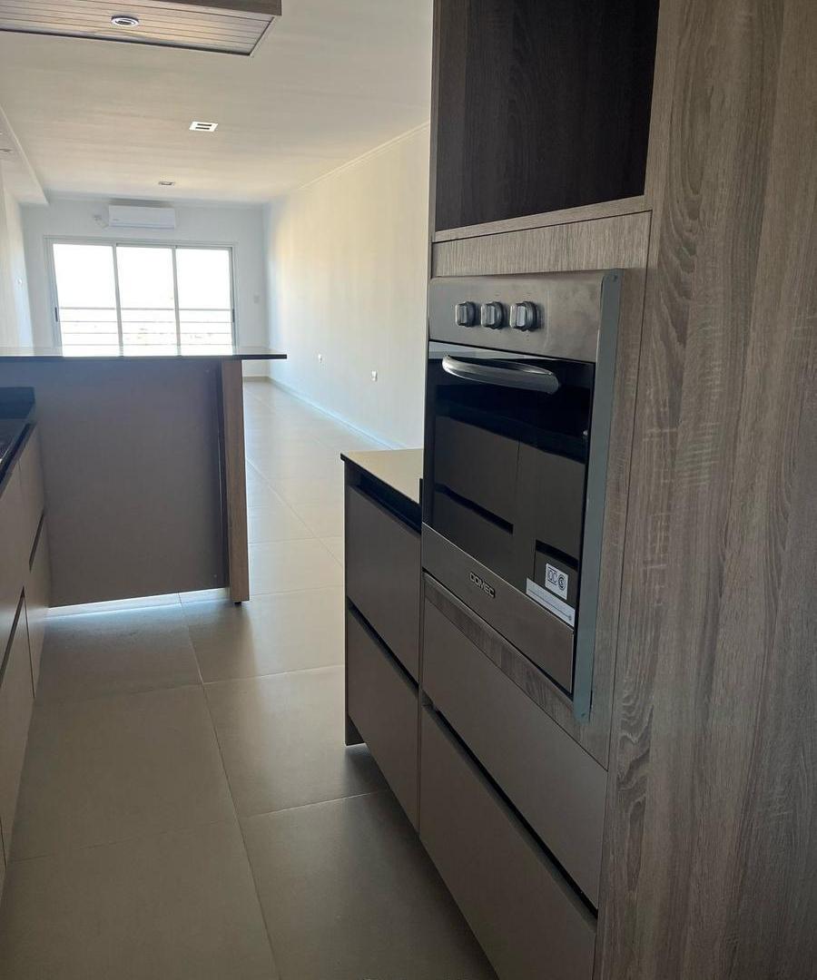 Foto de DFA436 - DEPARTAMENTO CÉNTRICO - 2 DORMITORIOS - TORRE EUGENIA, imagen 4