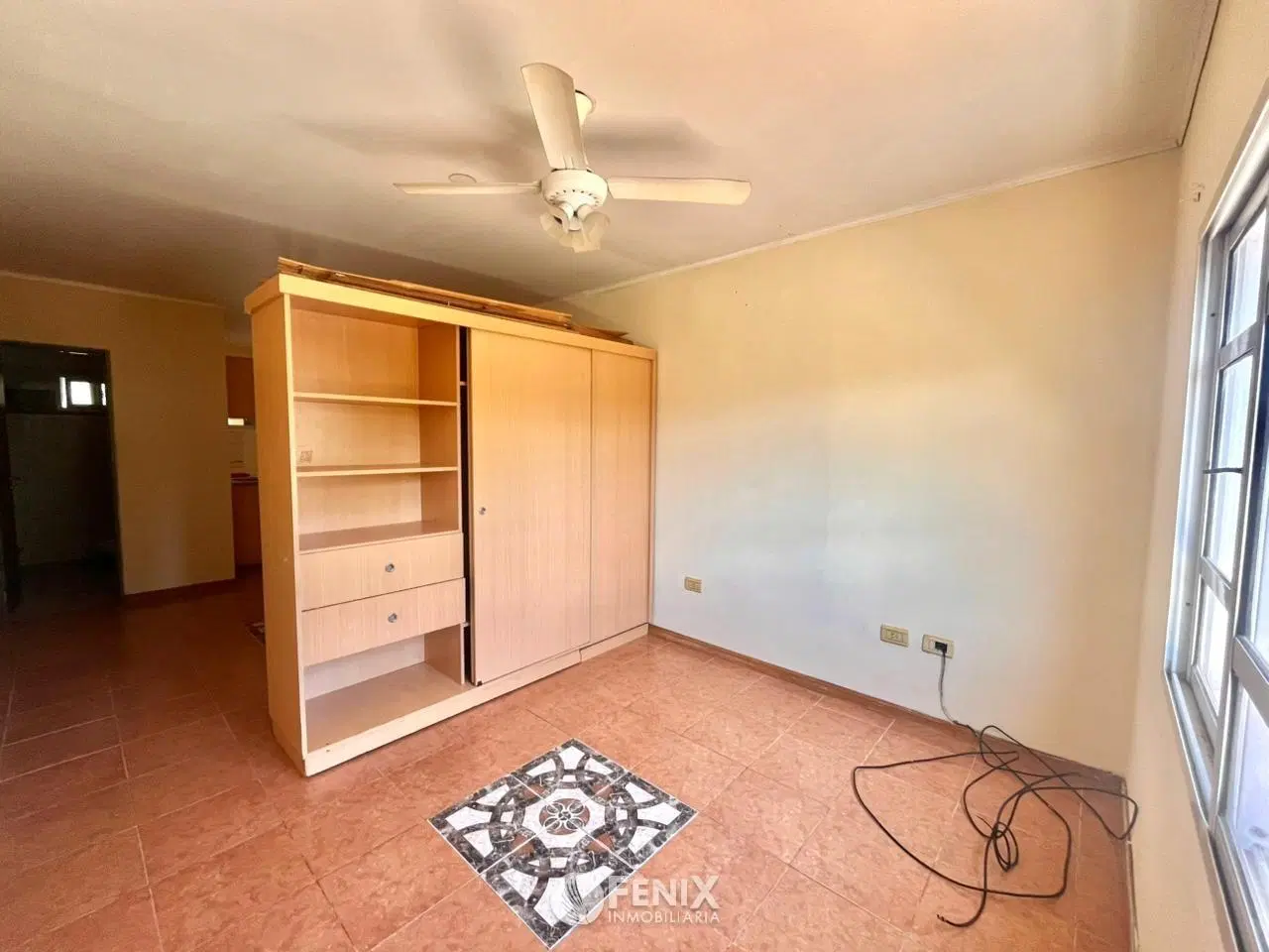 DFA439 - MONOAMBIENTE EN ALQUILER - AV. URUGUAY Y MONTEAGUDO 4