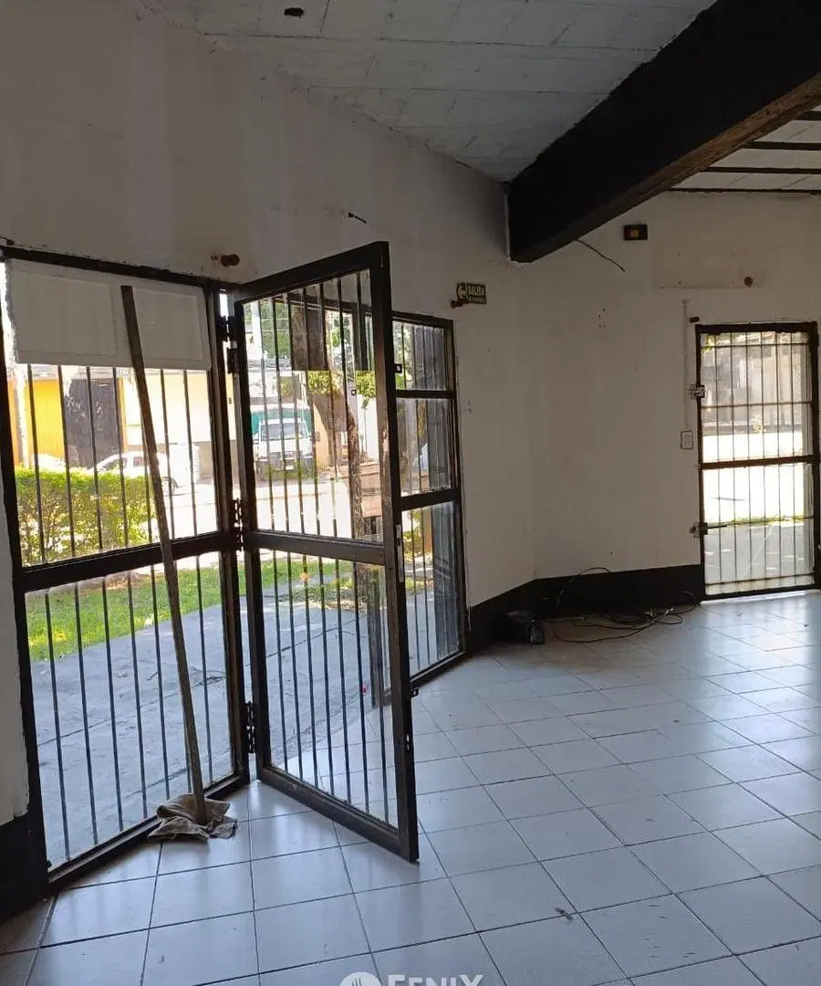LCF A191 - LOCAL COMERCIAL - AV. SAN MARTÍN Y CMTE. ANDRESITO 3