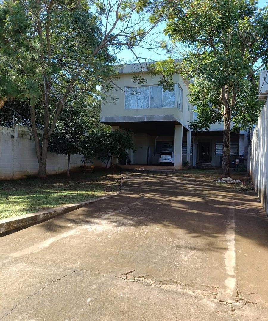 CF1375 - CASA- 3 DORMITORIOS - AV. 115 Y MARTÍN FIERRO