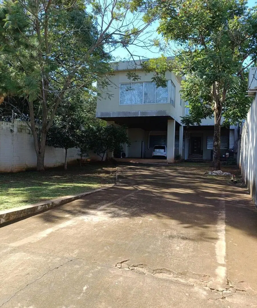 CF1375 - CASA- 3 DORMITORIOS - AV. 115 Y MARTÍN FIERRO 2