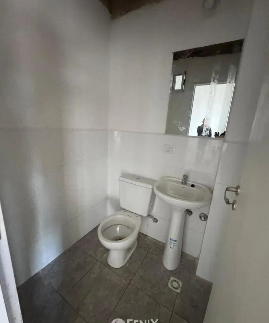 LCF V143 - GALPÓN EN VENTA - AV. SAN MARTÍN ENTRE AV. SANTA CRUZ Y CMTE. ANDRESITO 5