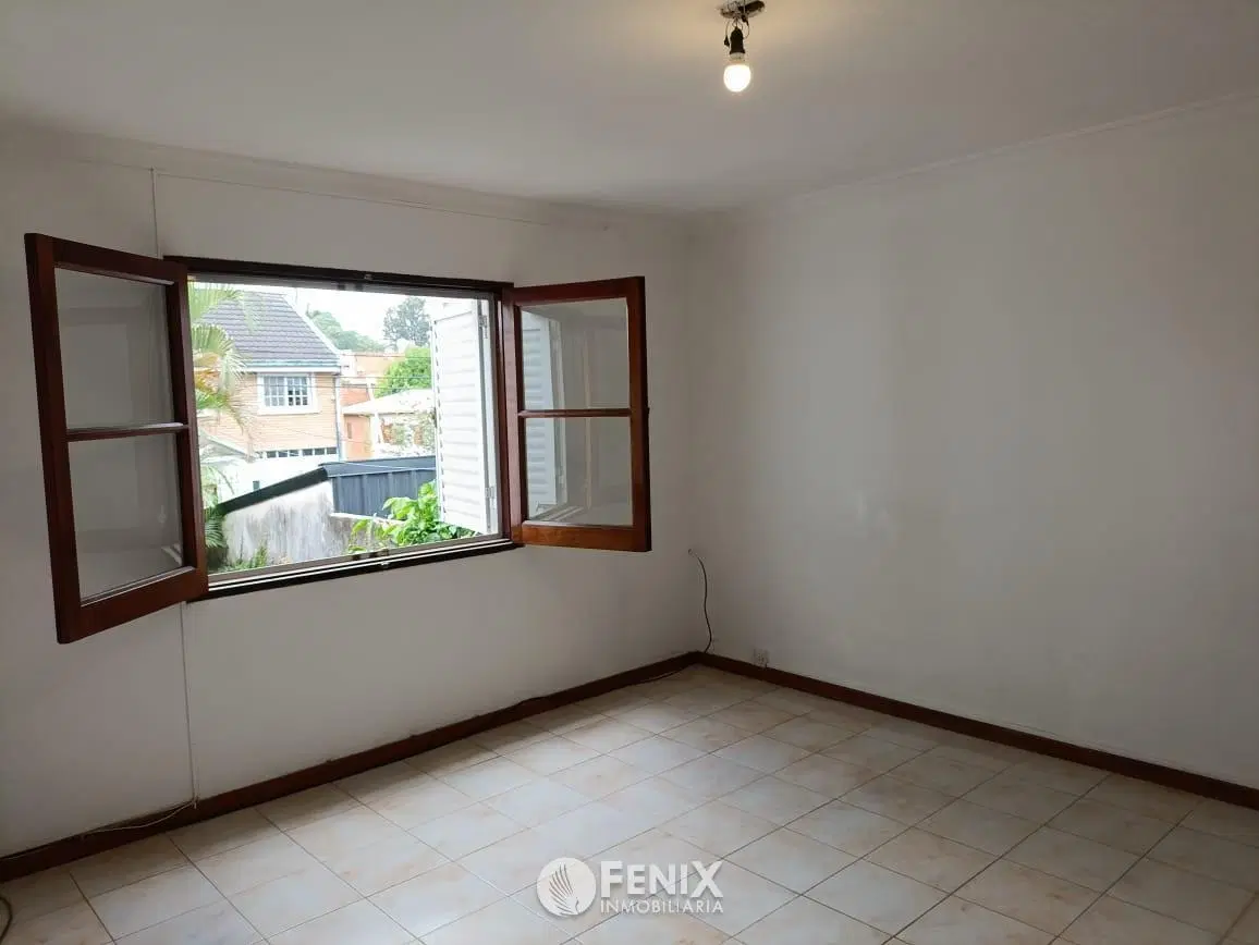 CF1386 - CASA APTA CRÉDITO HIPOTECARIO - 3 DORMITORIOS - AV. TACUARÍ Y LAVALLE 4