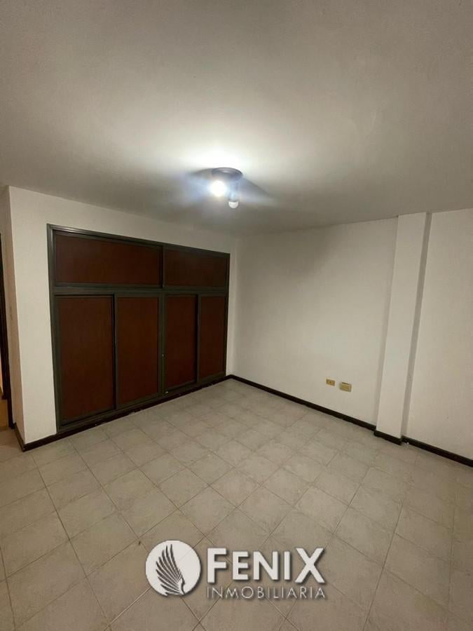 Foto de DFA288 - DEPARTAMENTO EN ALQUILER Z/ VILLA SARITA, imagen 3