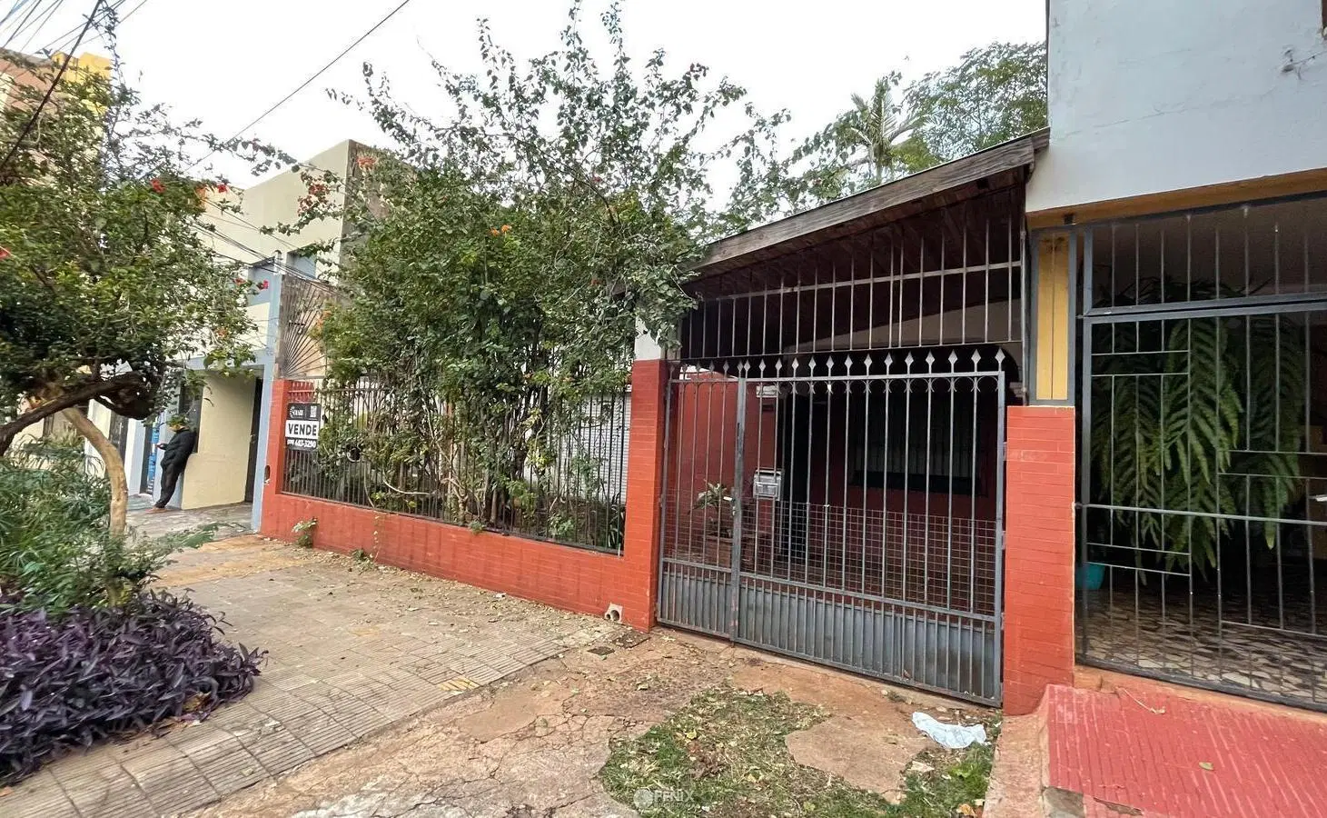 CF1390 - CASA CÉNTRICA A REFACCIONAR - 3 DORMITORIOS 2