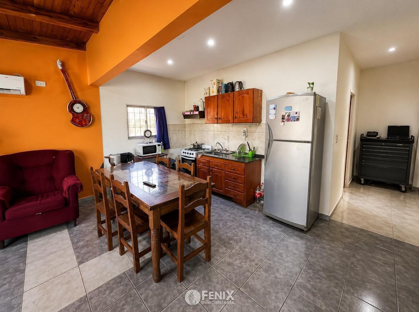 Foto de CF1393 - PROPIEDAD CON VIVIENDA PRINCIPAL Y MONOAMBIENTE INDEPENDIENTE, imagen 4
