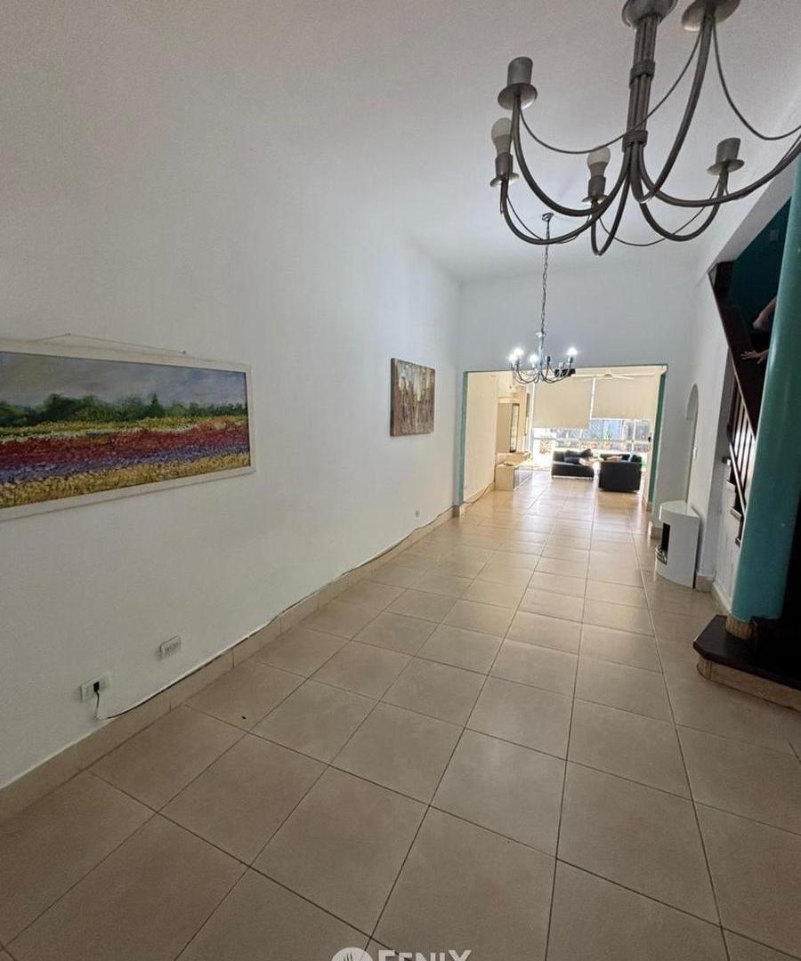 Foto de CFA215 - CASA EN ALQUILER - 3 DORMITORIOS - ZONA CENTRO, imagen 2