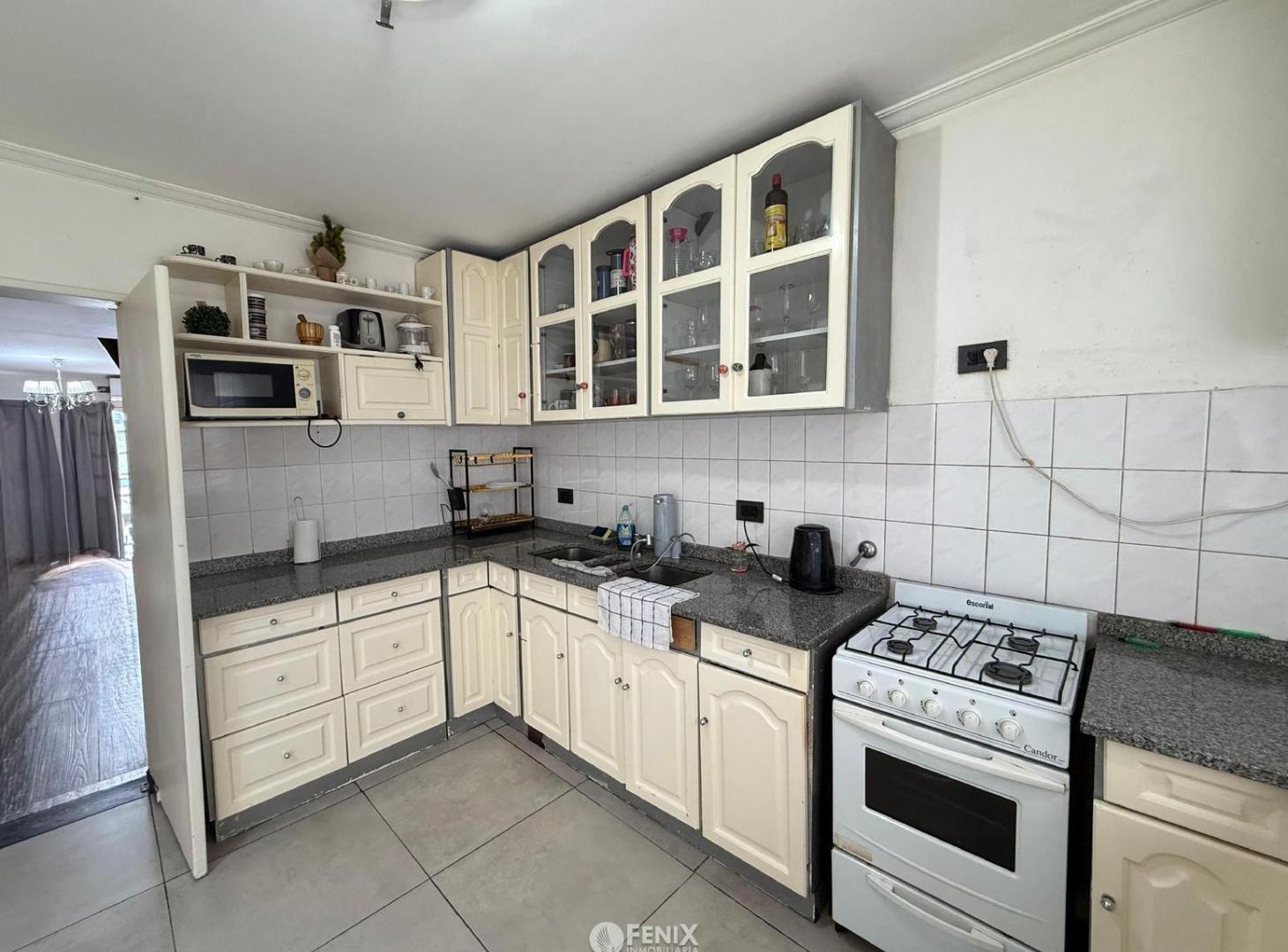 Foto de CF1275 - TRIPLEX EN VENTA - AV. CENTENARIO Y CORRIENTES, imagen 1