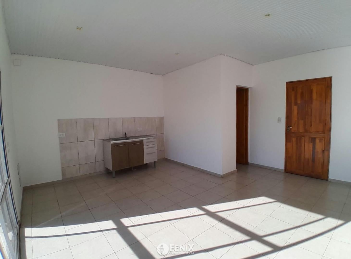 Foto de MONOAMBIENTE EN ALQUILER - AV. JAURETCHE E ITUZAINGÓ (DFA467), imagen 1