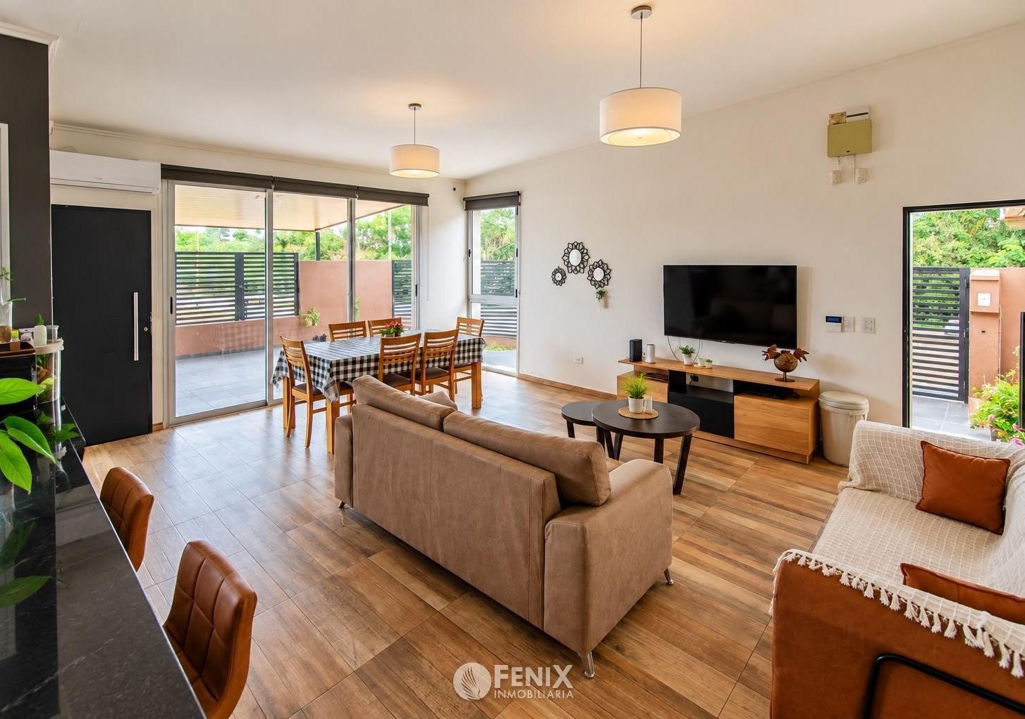 Foto de CASA EN VENTA DE 3 DORMITORIOS CON PILETA - AV. ALEM Y JAURETCHE, imagen 1