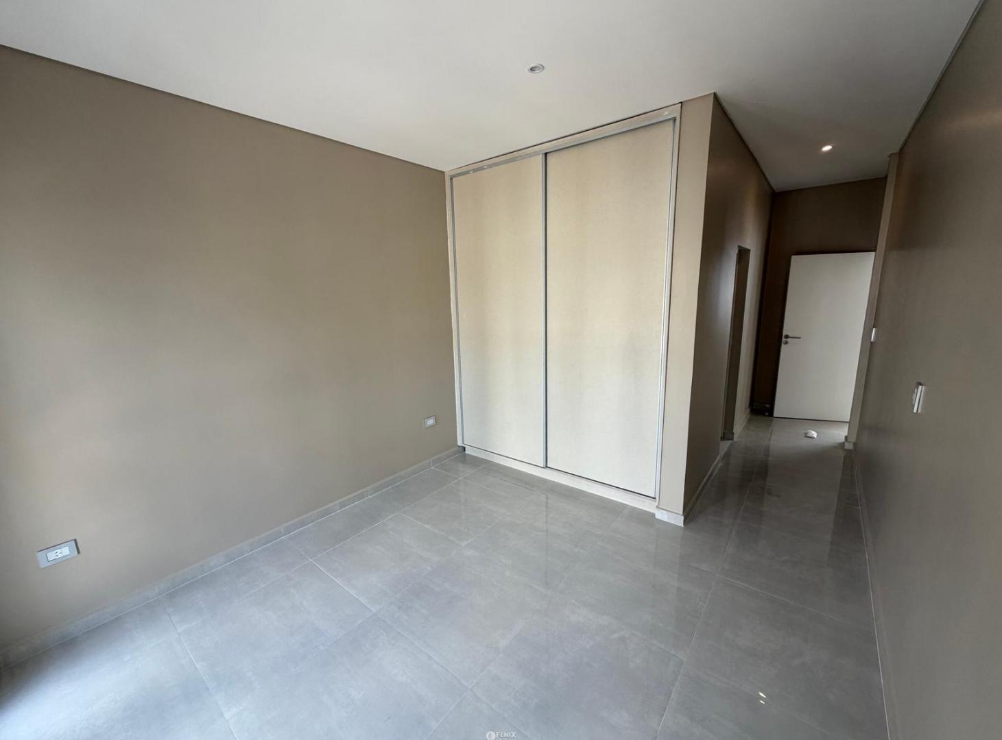 Foto de CF1350 - CASA EN CONSTRUCCIÓN DE DOS PLANTAS EN VENTA - AV. MAIPÚ Y, imagen 2
