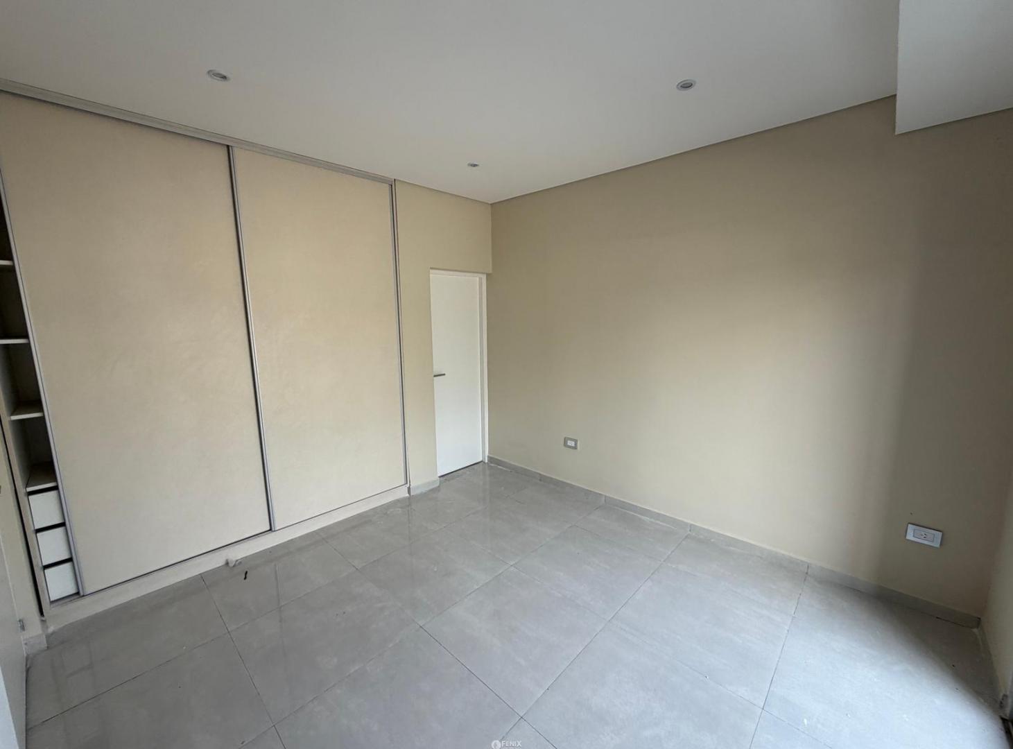 Foto de CF1350 - CASA EN CONSTRUCCIÓN DE DOS PLANTAS EN VENTA - AV. MAIPÚ Y, imagen 3