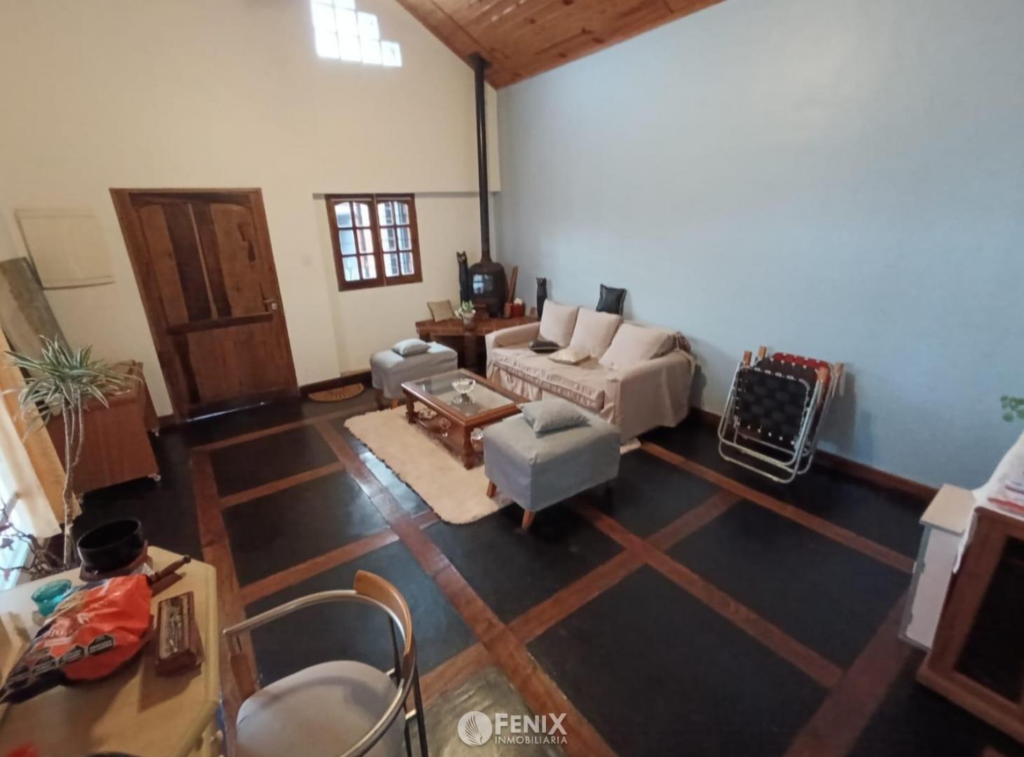 Foto de CASA EN VENTA DE 4 DORMITORIOS CON LOCAL COMERCIAL - AV. BOUCHARDO Y, imagen 1