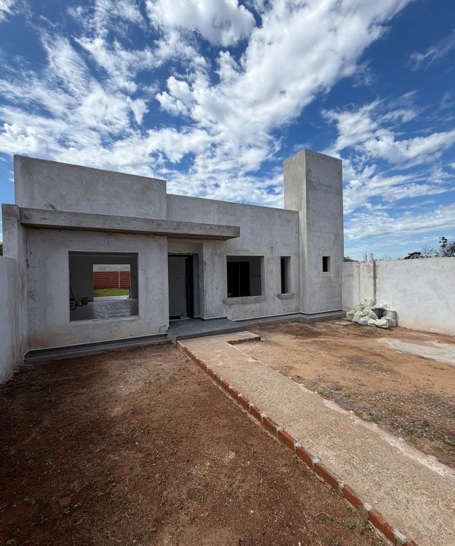 Foto de CF1366 - DESARROLLO DE CASA - 3 DORMITORIOS - B° YVYRA PYTA, imagen 4