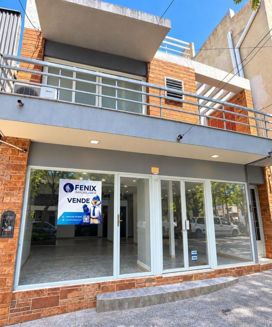 Foto de CASA EN VENTA DE 2 DORMITORIOS | CON LOCAL COMERCIAL - BOLÍVAR Y 3 DE, imagen 1