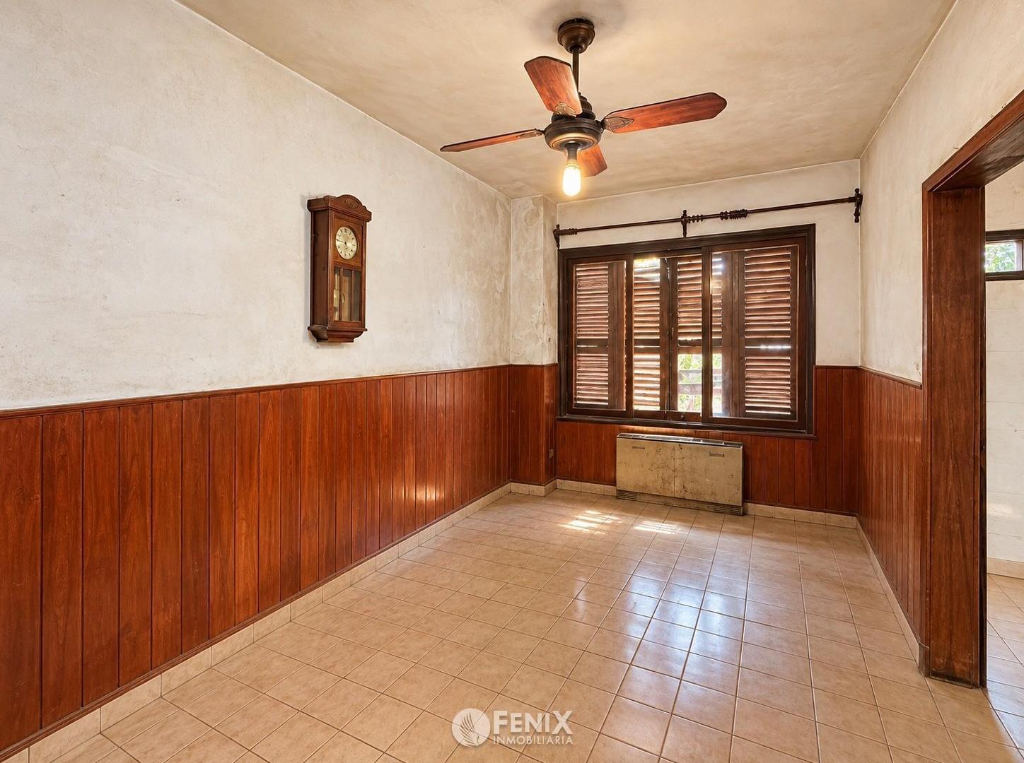 Foto de CASA EN VENTA A RECICLAR - AV. RADEMACHER Y MONTEAGUDO (CF1419), imagen 1