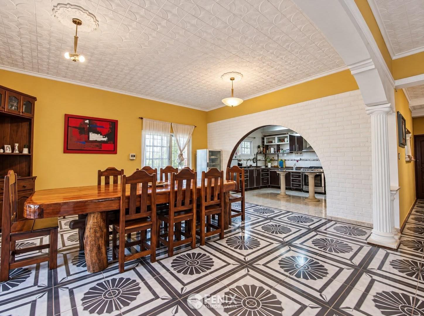 Foto de CASA EN VENTA EN ESQUINA DE 4 DORMITORIOS - ITAEMBÉ MINÍ (CF1424), imagen 5