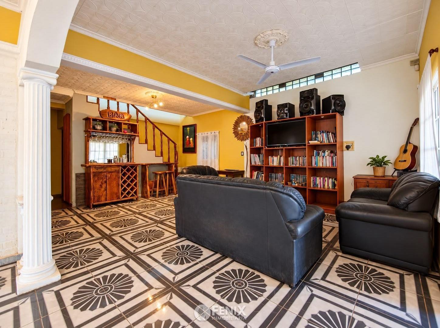 Foto de CASA EN VENTA EN ESQUINA DE 4 DORMITORIOS - ITAEMBÉ MINÍ (CF1424), imagen 3