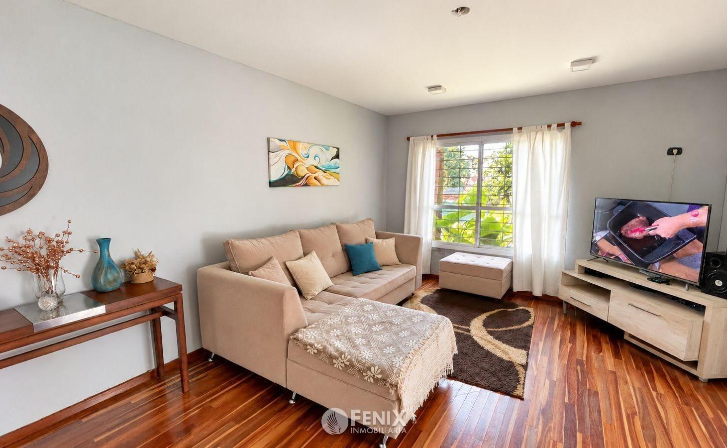 Foto de CASA EN VENTA DE 3 DORMITORIOS - BARRIO ALTA GRACIA - DOS PLANTAS, imagen 2
