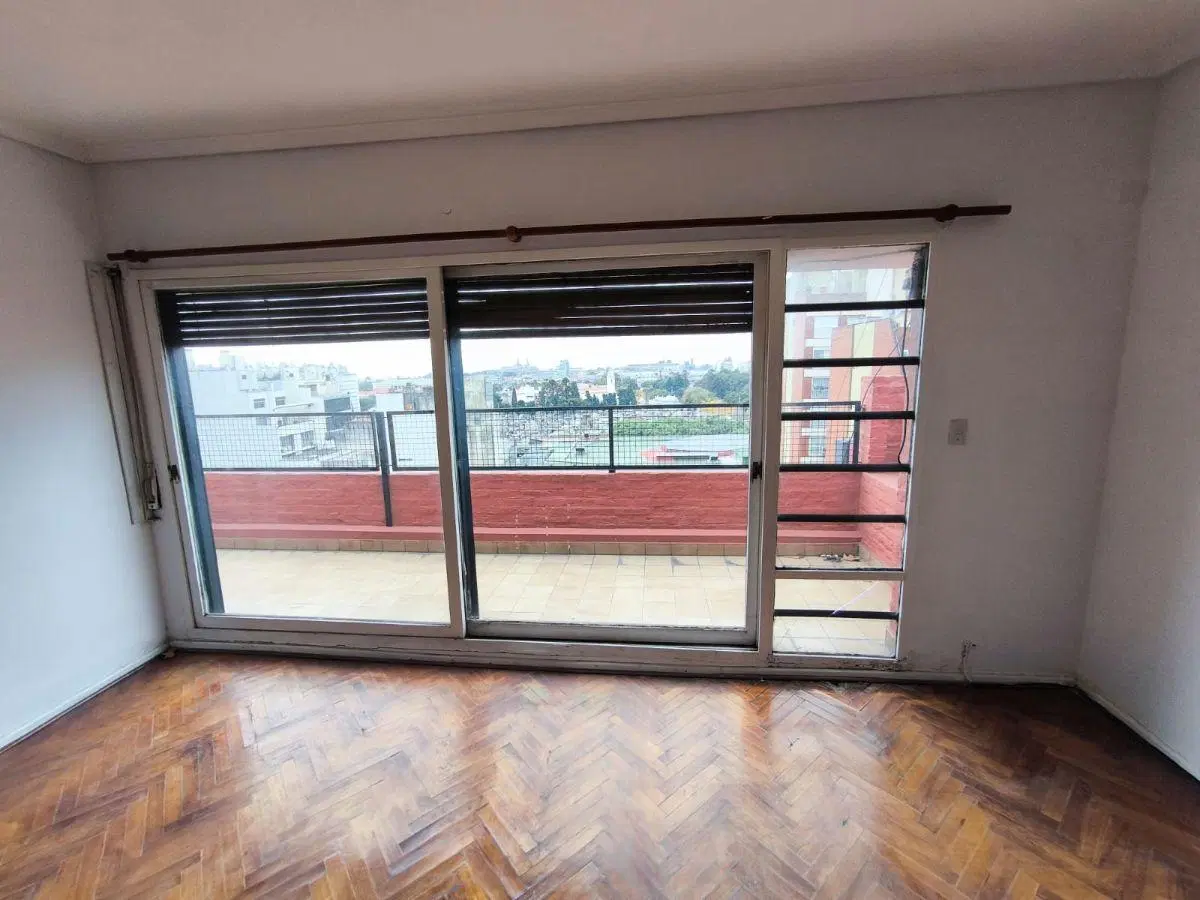 Recoleta Avenida Las Heras 2000 excelente semipiso al fte 3 amb balcón terraza 4