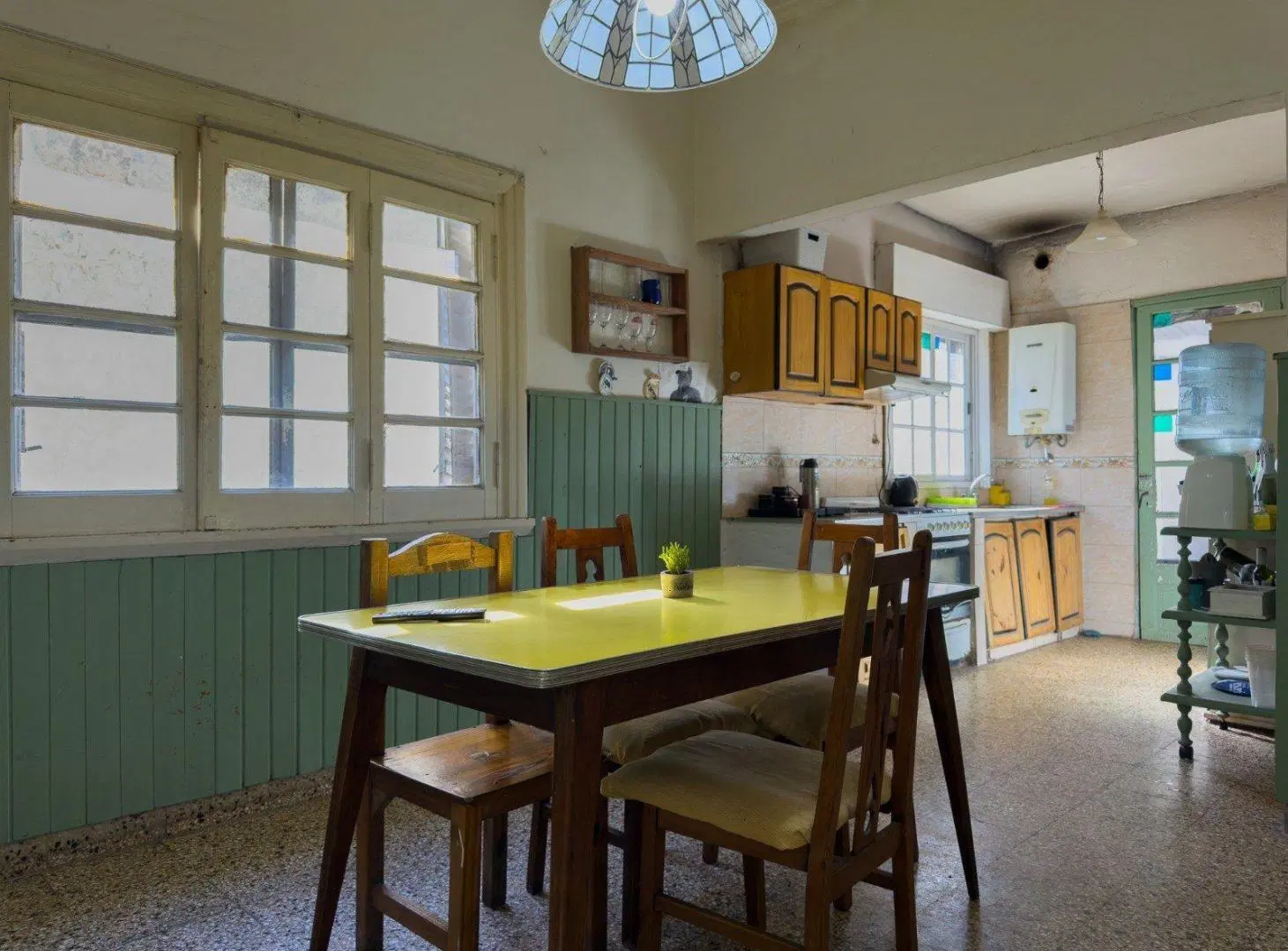 Casa con cochera en terreno 10 por 60- La Plata Berisso 4