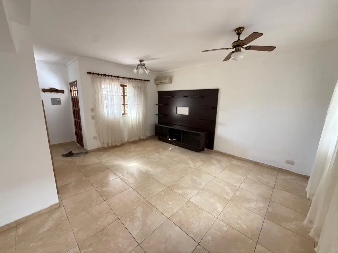 Departamento duplex en alquiler en San Carlos La Plata 2