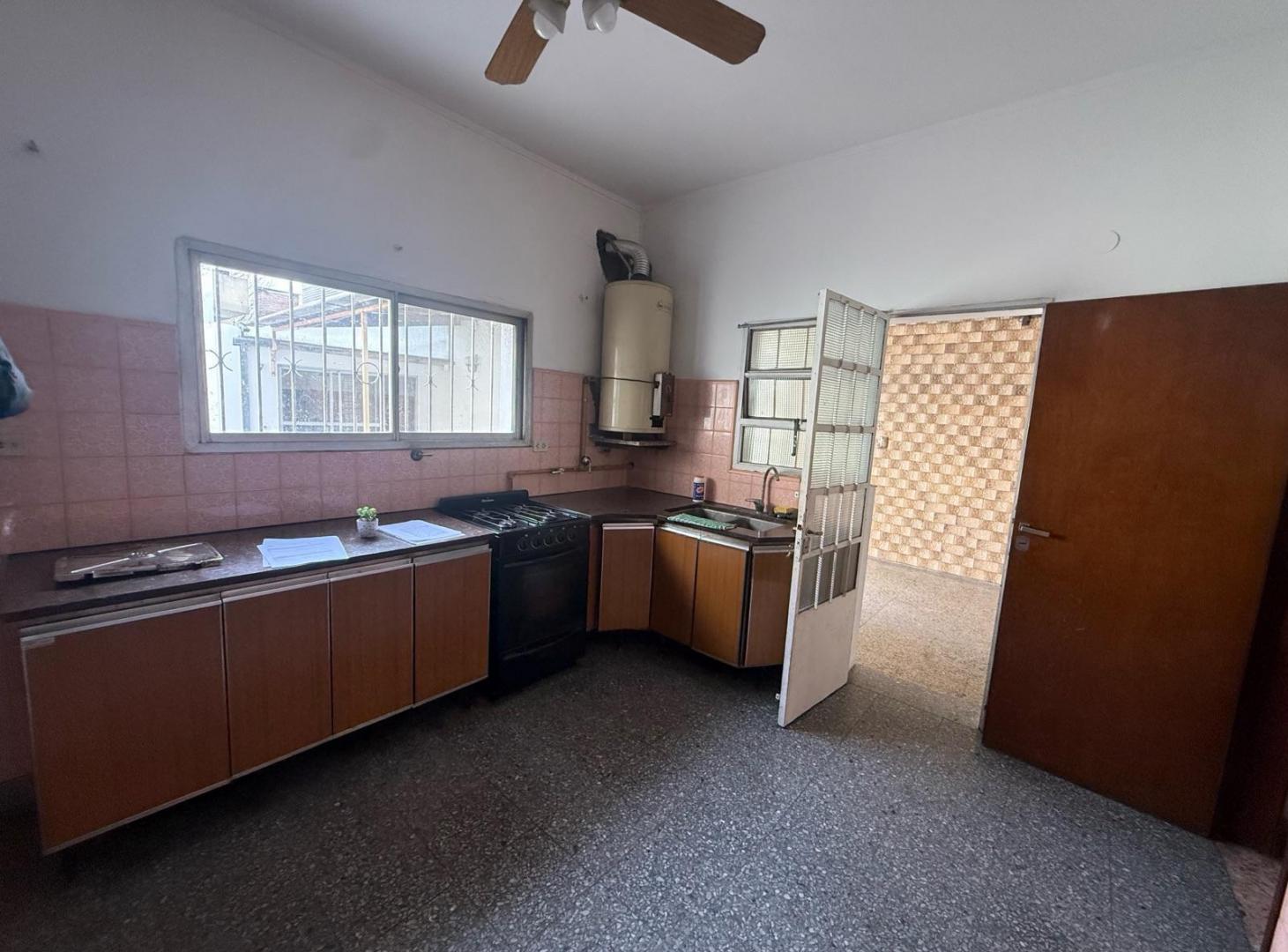 Foto de Casa alquiler 3 dormitorios cochera y piscina la plata, imagen 3