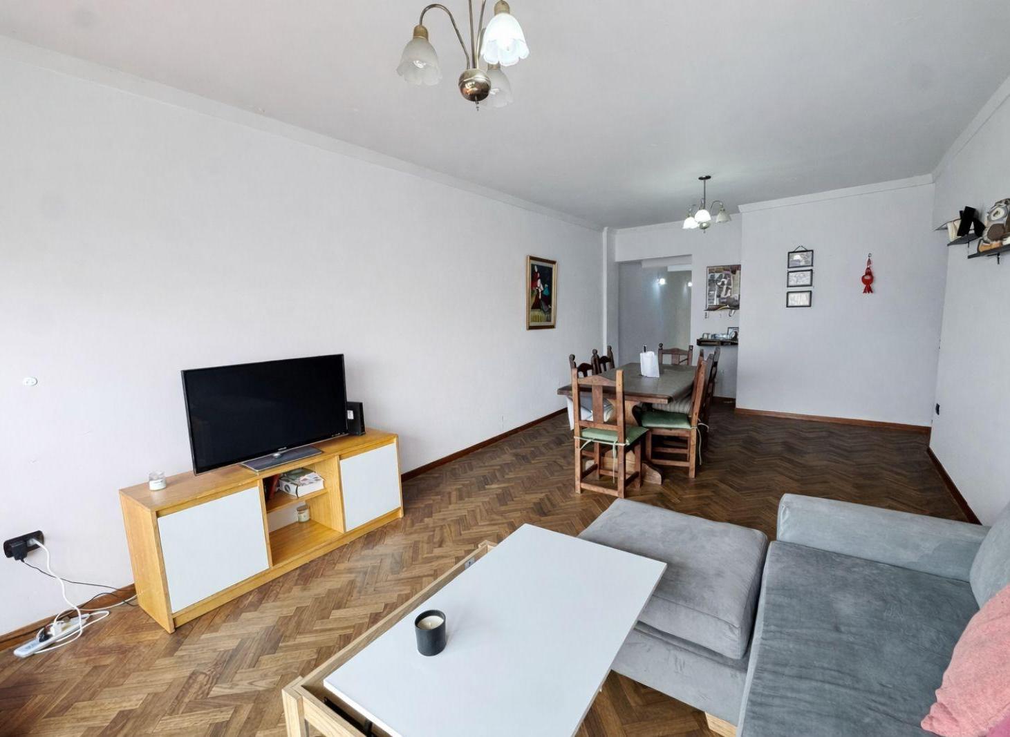 Foto de Departamento 4 dormitorios y cochera- Microcentro, imagen 2
