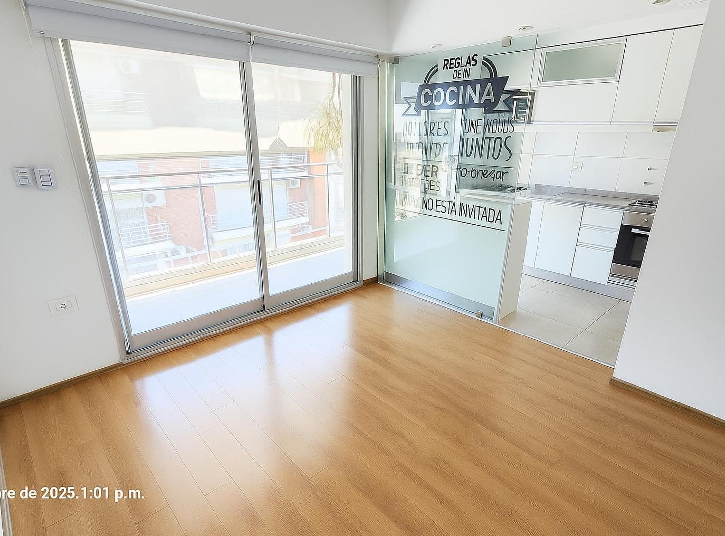 Foto de ¡En la mejor zona de Rosario! Moderno, 2 baños completos., imagen 2